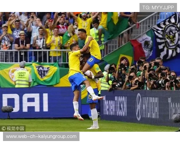 内马尔踢出灵性搓传,巴西弧线进攻质量极高