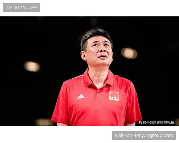 冠军球队主帅续约谈判进展顺利,双方达成初步共识,冠军球队解散 冠军球队主帅续约谈判进展顺利,双方达成初步共识,冠军球队解散